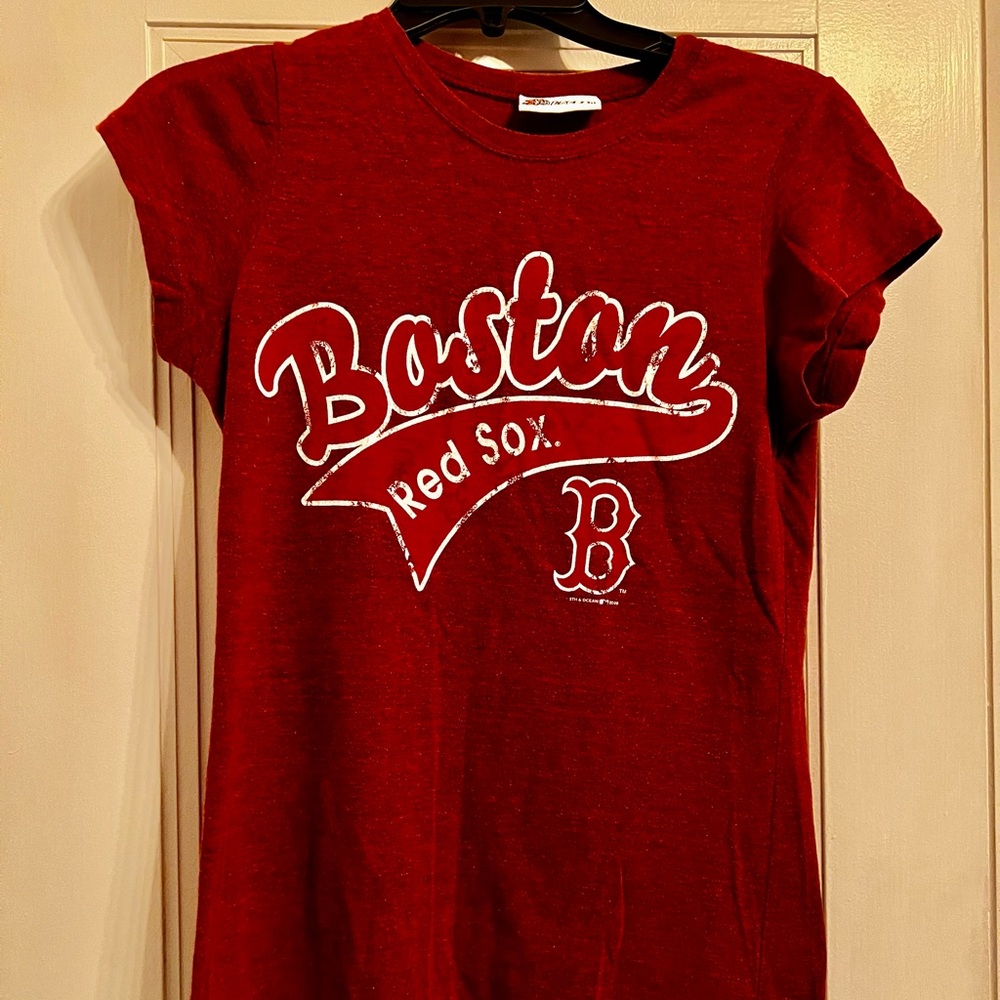 Boston Ted Sox Red T-Shirt Medium